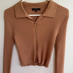 Cropped long sleeve size medium tan